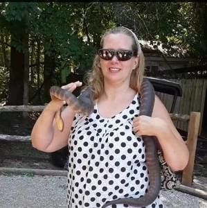 Meet your Posher, Shawna